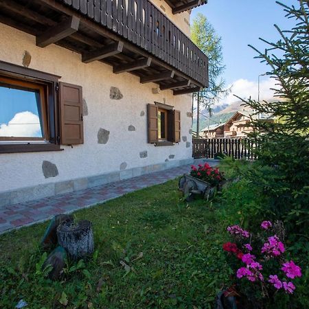 Baita Belvedere - Appartamenti Abar Livigno Bagian luar foto