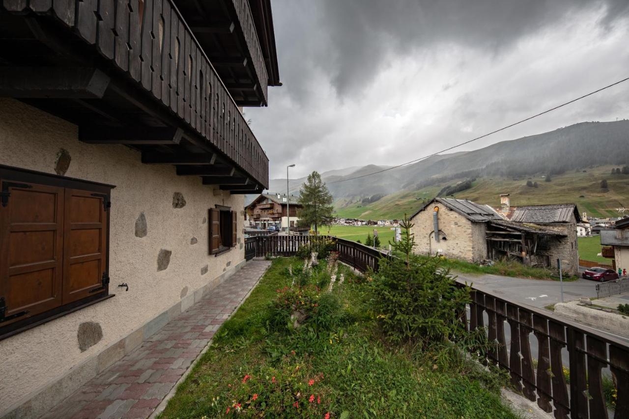 Baita Belvedere - Appartamenti Abar Livigno Bagian luar foto