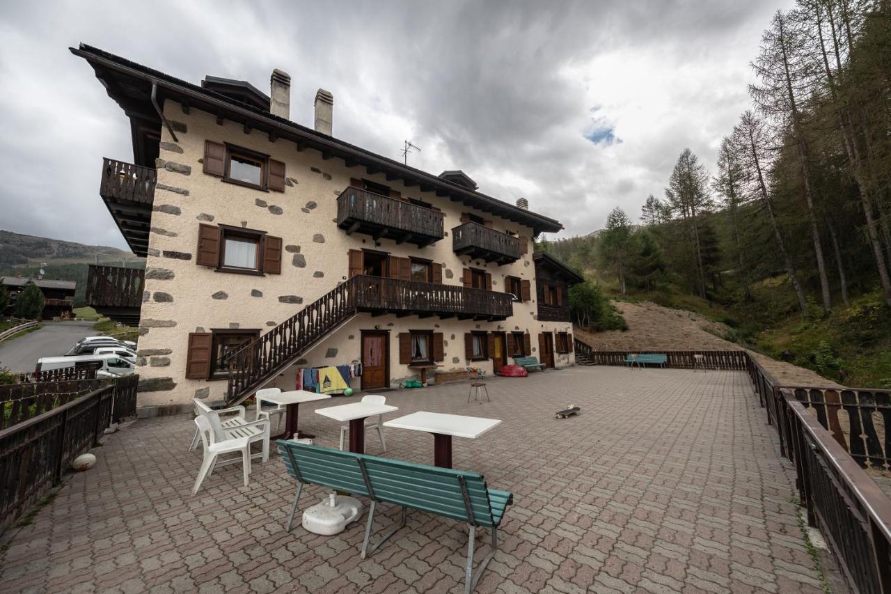 Baita Belvedere - Appartamenti Abar Livigno Bagian luar foto